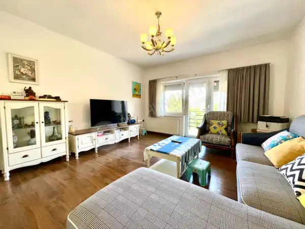 Kiadó családi ház, Nagykovácsi 4 szoba 270 m² 1.90 M Ft/hó